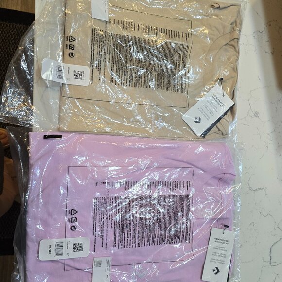 NEW Men's Converse Cotton T-Shirt LOT OF 2 SIZE XXL ALL NEW OFFICIAL - Picture 5 of 8